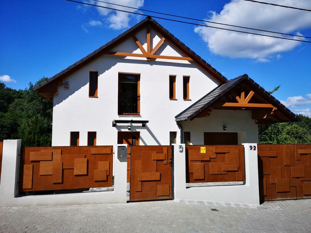 Fenyo Apartman Miskolctapolca Bagian luar foto